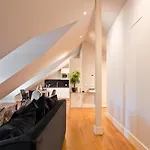 Iconic & Elegant Design 2 Bedroom Apt By Fs