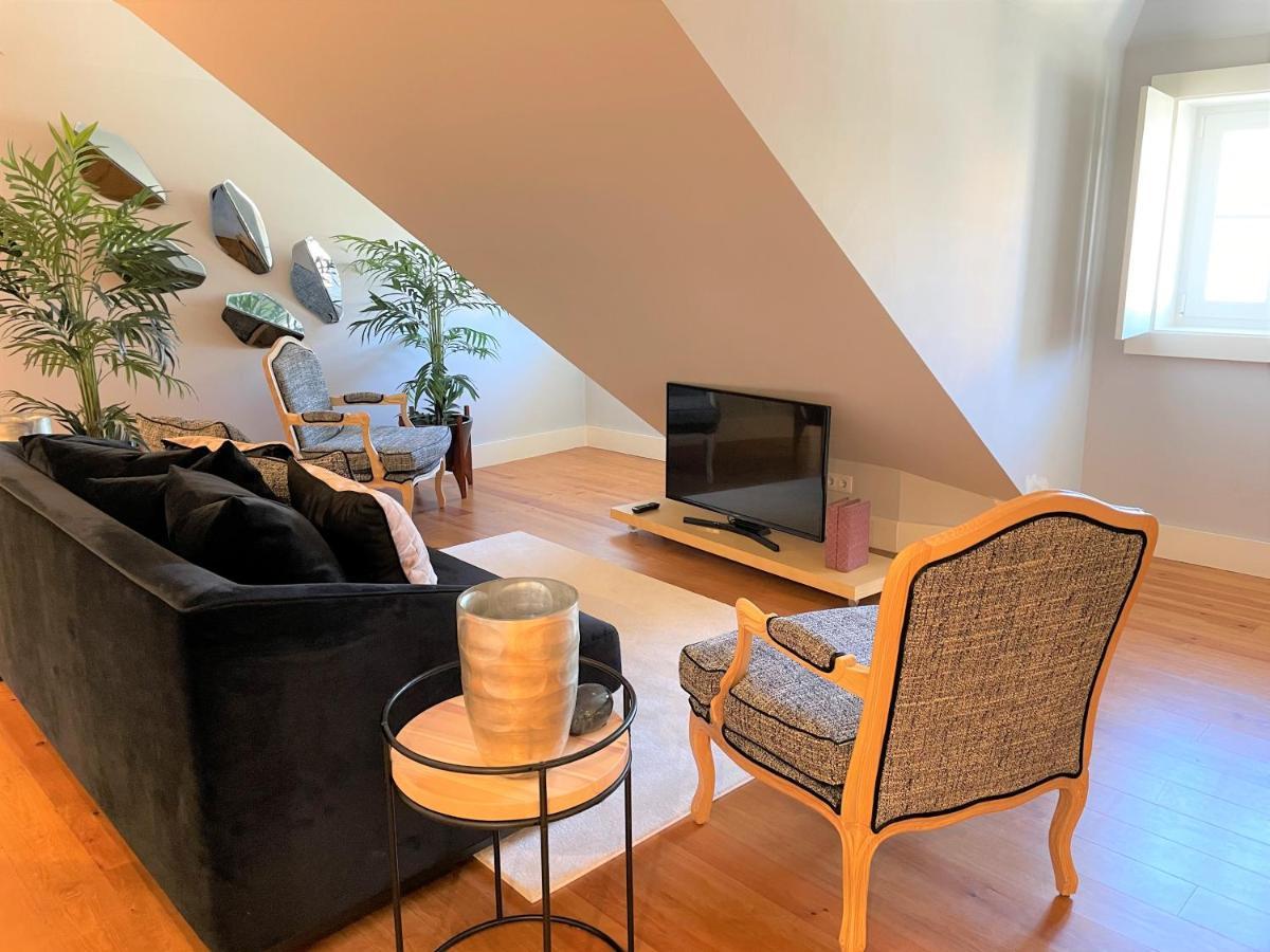 Iconic & Elegant Design 2 Bedroom Apt By Fs Apartment